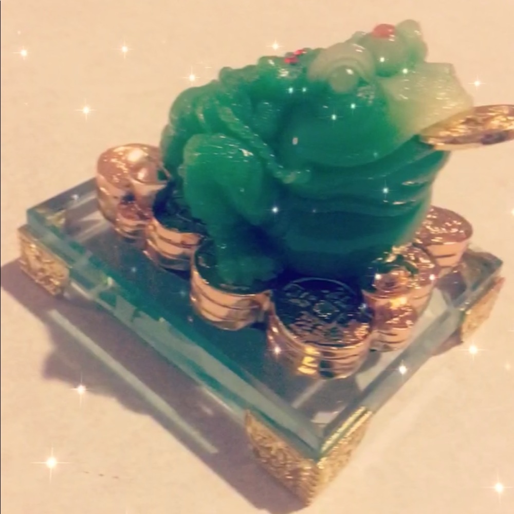 Japanese Frog w/Coin - Picture 2 of 4